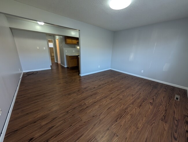 Building Photo - 3304 SW 29th Terrace