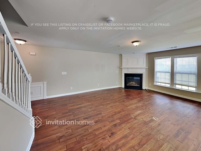 Photo - 320 Balaban Cir