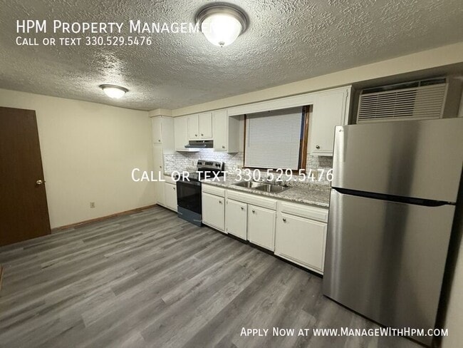 Photo - 5788 Portage St NW