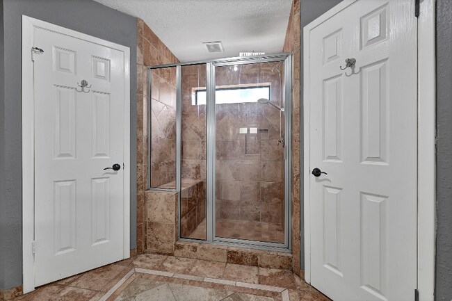 Photo - 503 Ellingham Dr