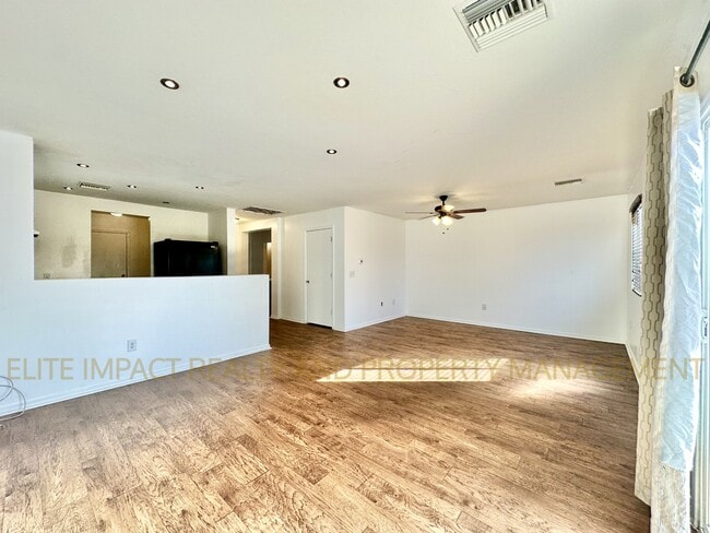 Photo - 5210 E Desert Straw Ln