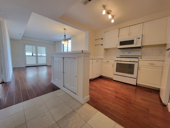 Photo - 1BR Condo Two Blocks from Ballston Metro