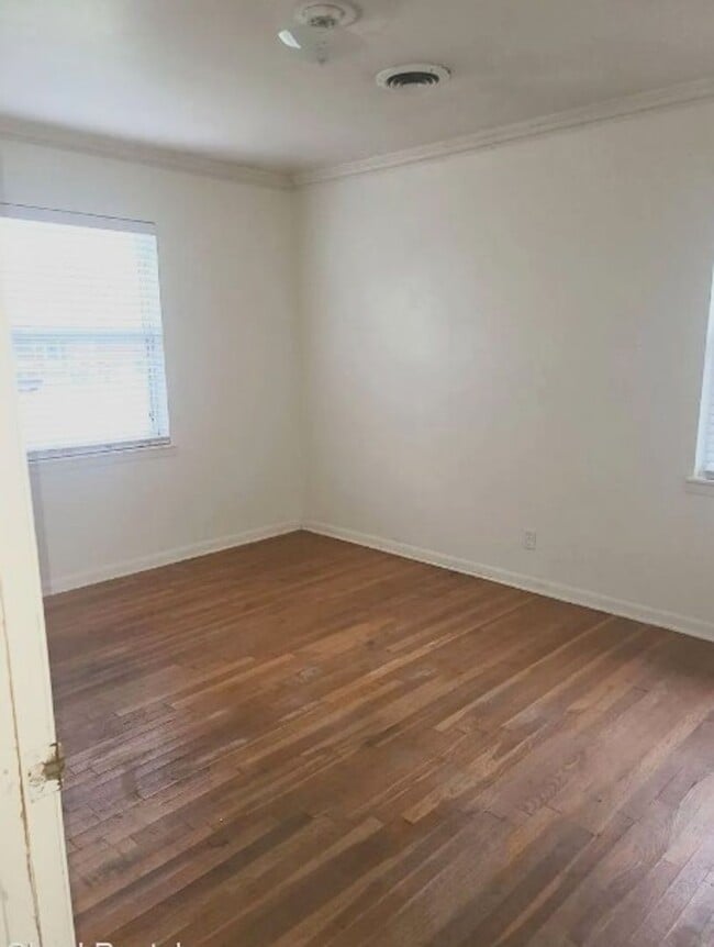 Photo - Cute 3 bed 1 bath home with garage