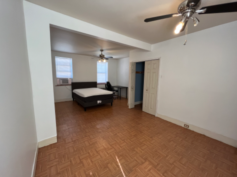 Photo - 722 League St