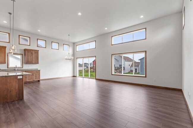 Photo - 4-bedroom, 3-bathroom West Fargo Single-Family Home w/ 2 Stall Garage