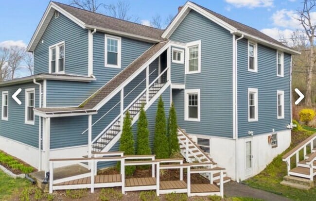 Photo - 240 Kenwood Ave