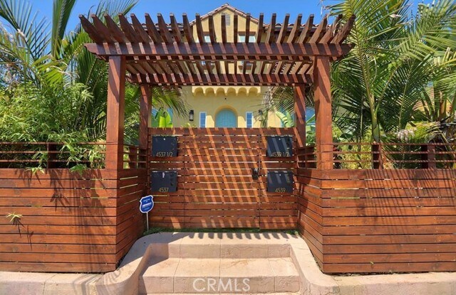 Photo - 4539 St Elmo Dr