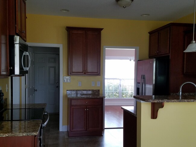 Photo - 935 McCathern Ave