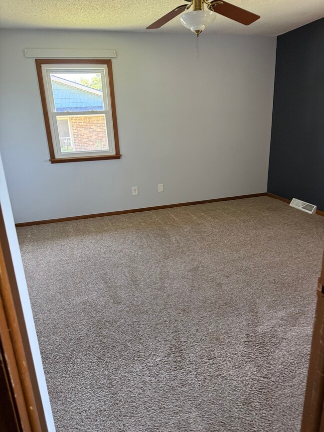 Photo - 365 N McKinley St