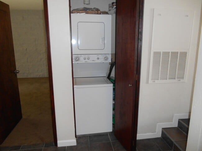 Photo - Eastside (Golf Links and Pantano) spacious 2nd floor 2 bed, 2 bath condo!