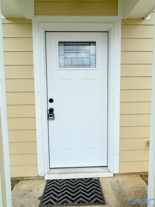 Photo - 3177 Lakeland Dr SW