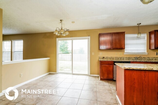 Photo - 2146 Rosswood Blvd