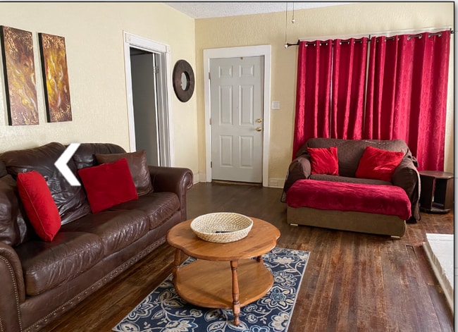 Photo - 2005 Santa Anna St