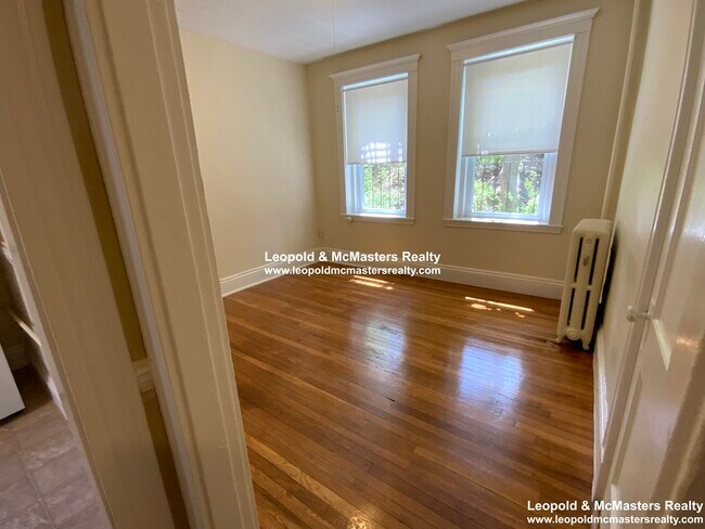Photo - 1322 Commonwealth Ave