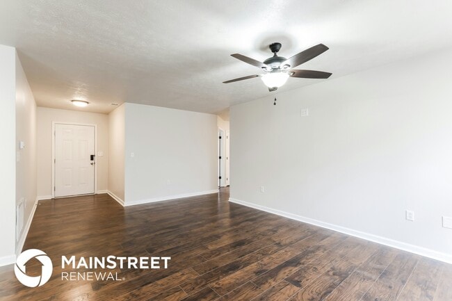 Photo - 459 Shady Glen Cir