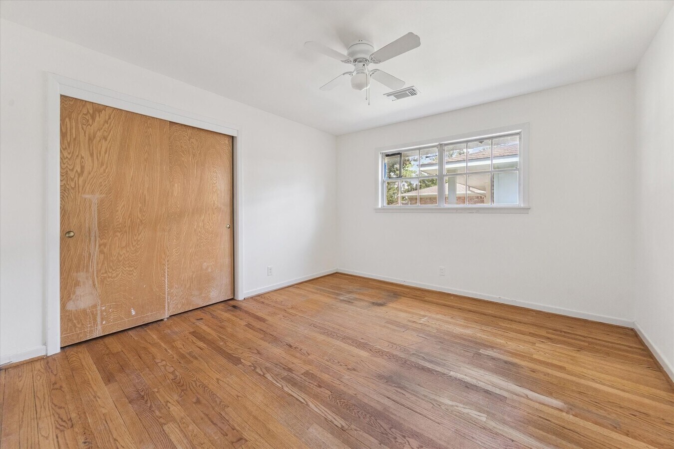 Photo - 7215 Alderney Dr