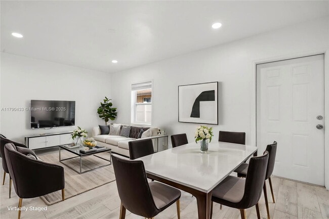 Building Photo - 1041 NE 9th Ave Unit B Rental