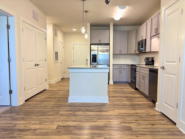 Fox Crossing Luxury Apartments