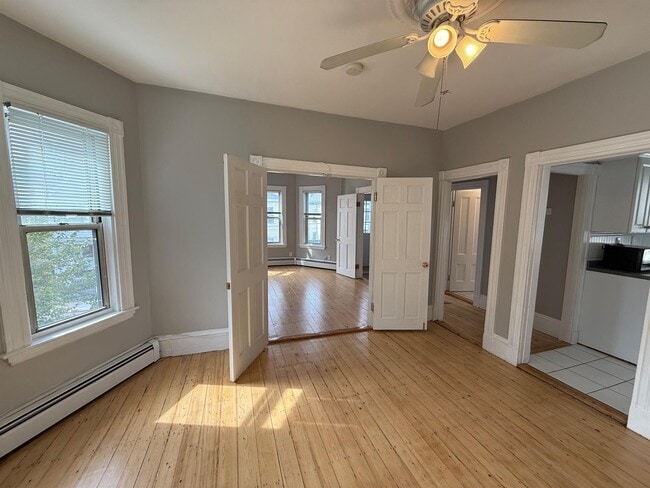 Building Photo - 29 Trull St Unit 2