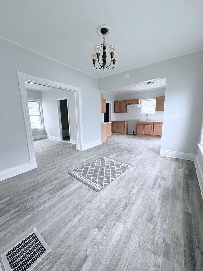 Photo - 409 Healy Ave