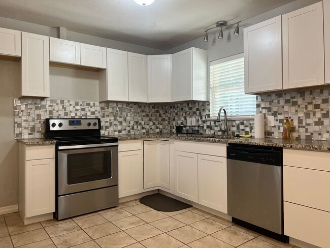 Photo - 1518 S Taylor St