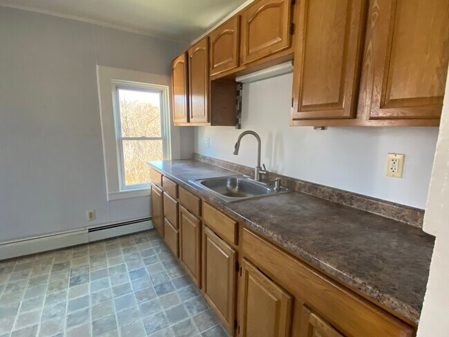 Photo - 625 N Main St Apartamento