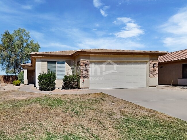Building Photo - 6022 S 22nd Ln Rental