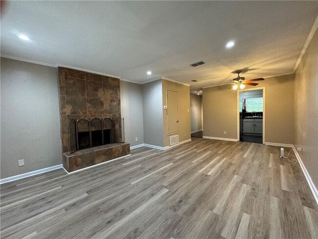 Photo - 1005 Navco Rd