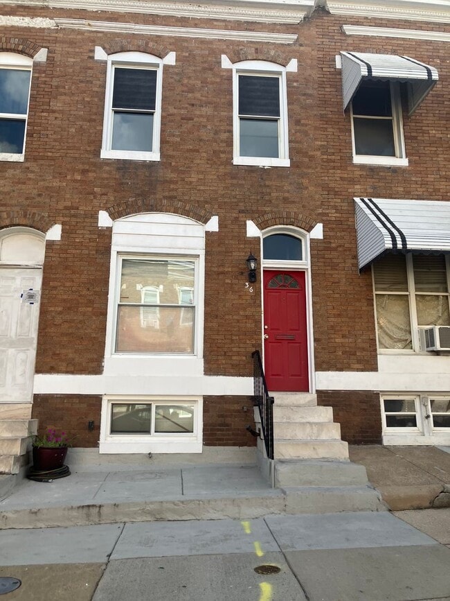 Building Photo - Coming Soon!!!!!! Spacious 3 Bedroom in We... Rental
