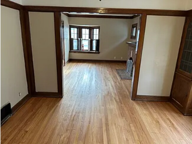 1325 N 39th St Unit 1325 N 39th St.
