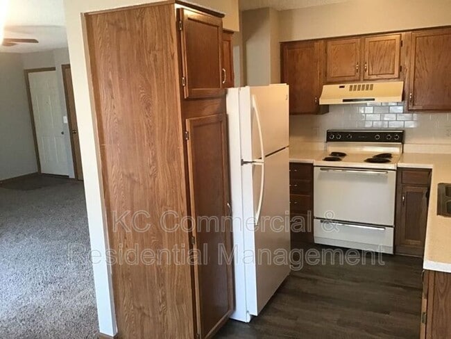 Photo - 211 W Main St Unit A