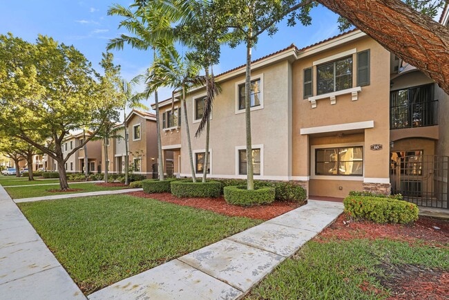 Building Photo - Cutler Bay Townhouse
