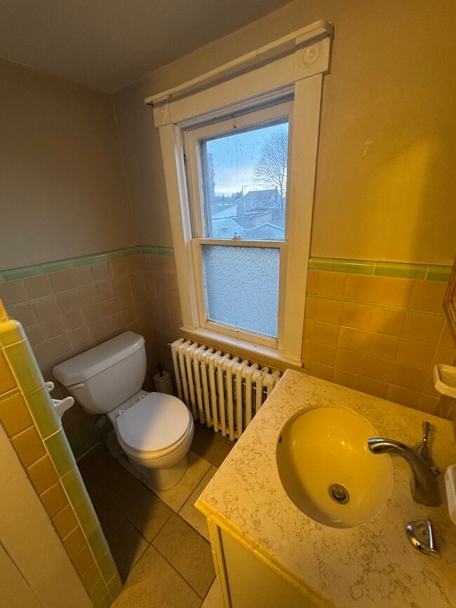 Photo - 27 S Manning St