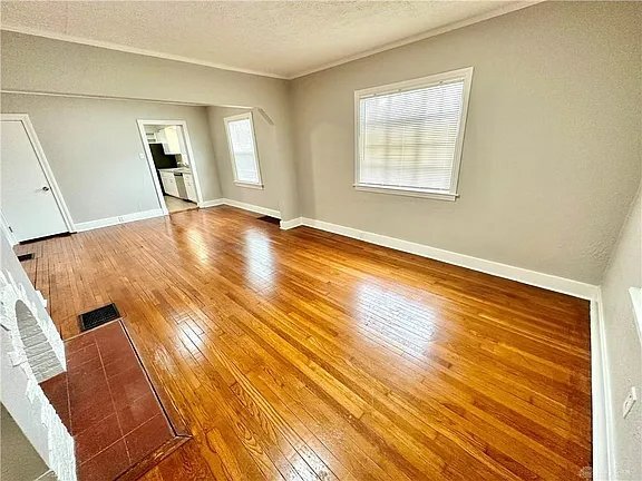 329 E Fairview Ave