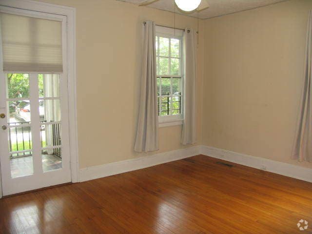 Building Photo - 524 Orme Cir NE Rental