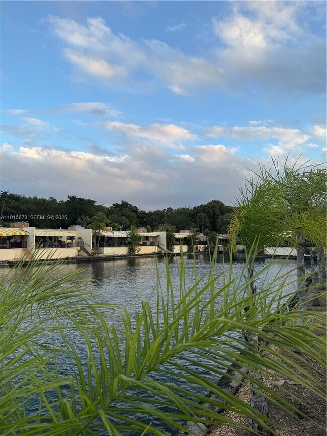 Photo - 7000 Crown Gate Ct