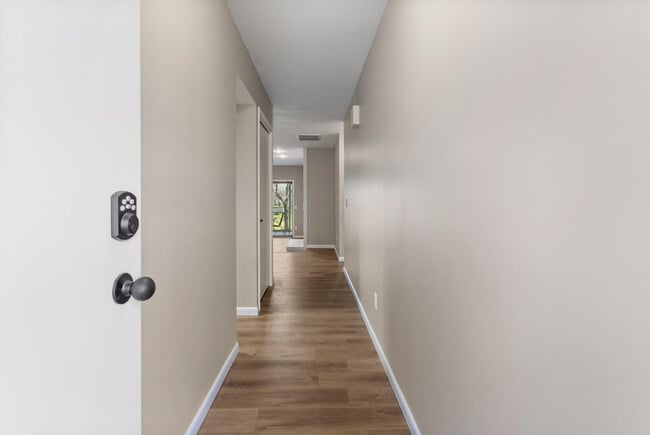 Photo - 1127 Lancaster Dr