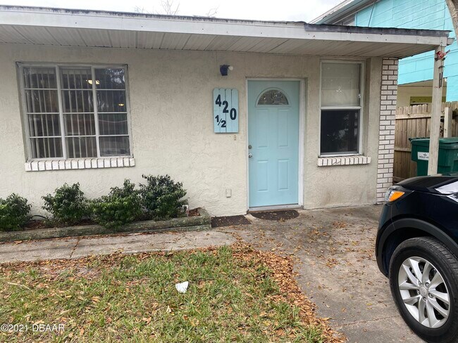 Photo - 420 Miriam Ave