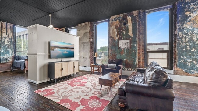 Building Photo - Downtown Loft for Lease