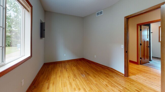 Photo - 1018 16th Ave SE Unit #1