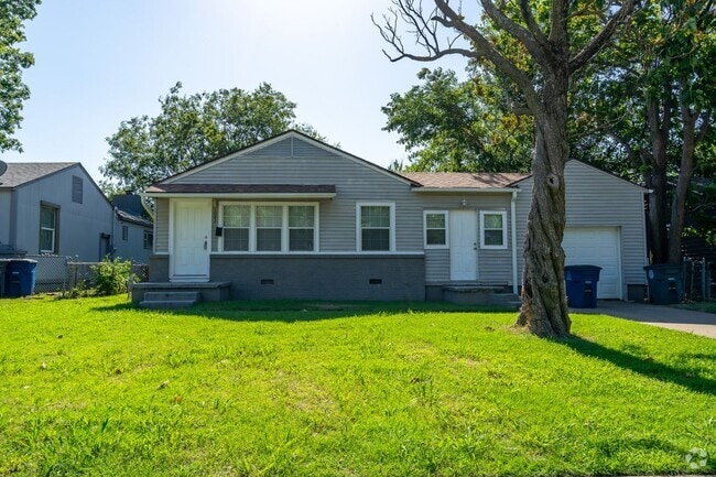 Building Photo - 3 Bed / 1 Bath in Tulsa! Rental