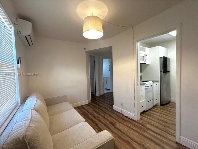 Photo - 407 NW 11th Ave Unit 407