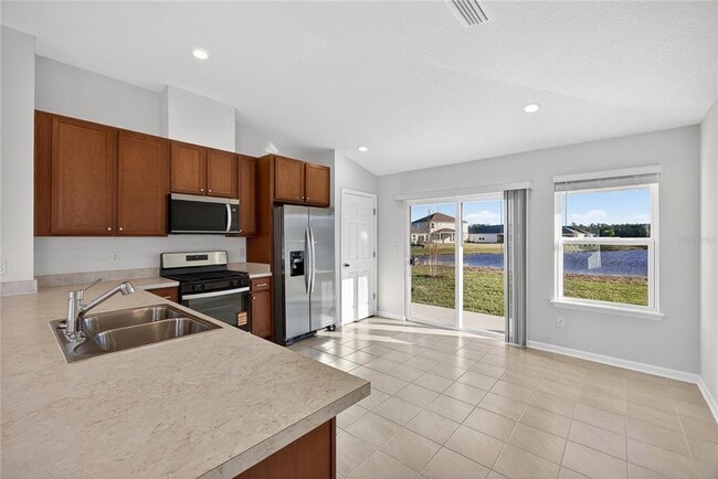 Photo - 33 Somerset Ave