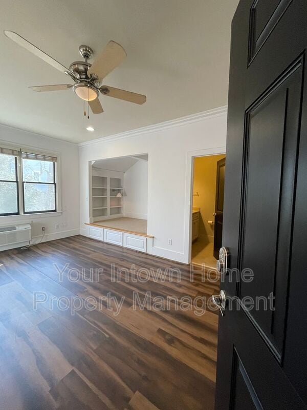 Photo - 1867 Gordon Manor NE Unit B