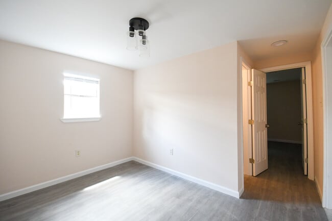 Photo - 425 W 29th Ave