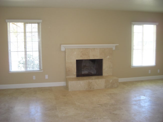 Photo - 16180 Washington St