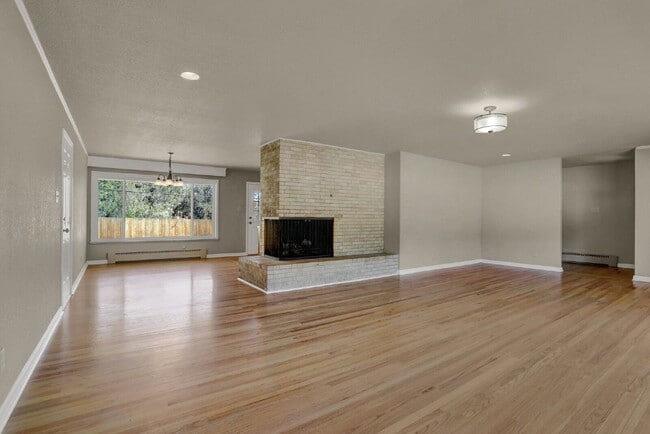 Photo - 1102 Skyway Blvd