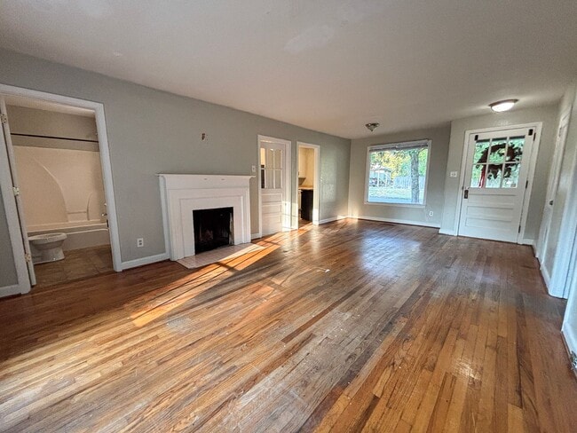 Photo - 2426 4th Ave E