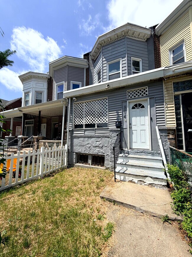 Building Photo - 804 Whitmore Ave