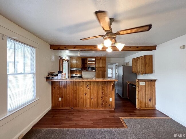 Photo - 410 E Hillside Dr